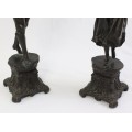 pereche de statuete Renaissance Revival. bronz patinat. Italia sec XIX